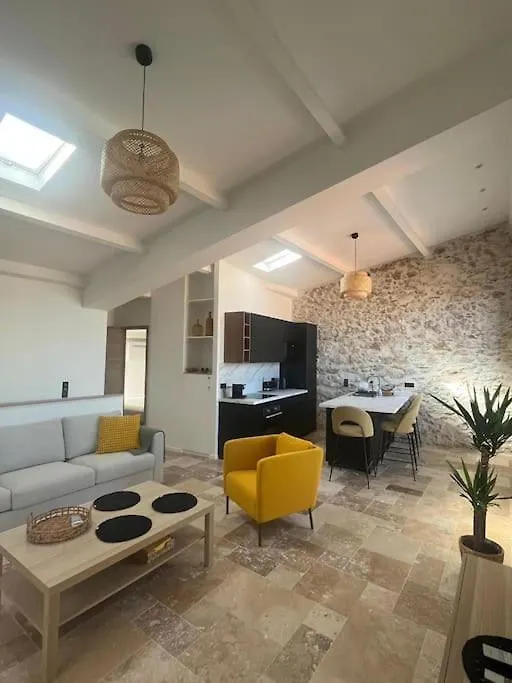 Strelizia - New Central Old Antibes For 4 Ac